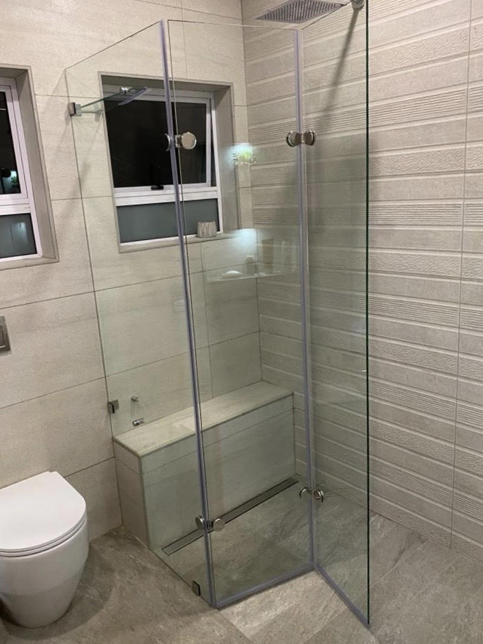 Modern bathroom renovation finishes